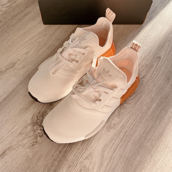 Adidas nmd R1 - Picture 5 of 8